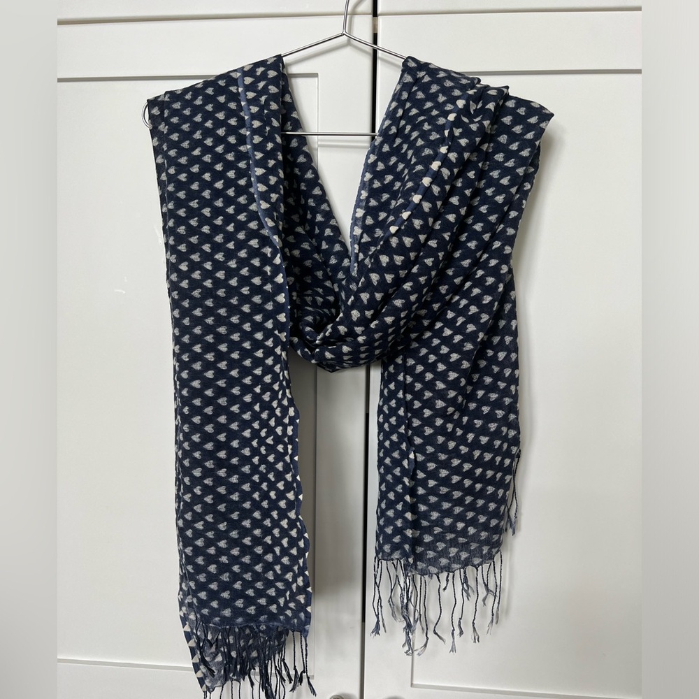 100% merino wool navy heart scarf